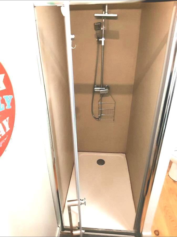 La Glaciere - Chambre Avec Salle De Bain - 2 Personnes Le Mans Bagian luar foto